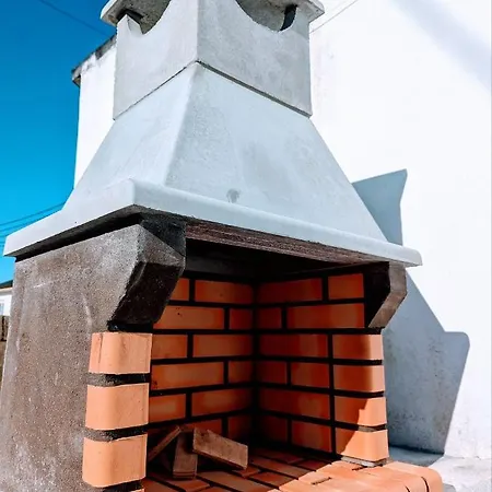 Dom wakacyjny Cozy 3 Br - Close To