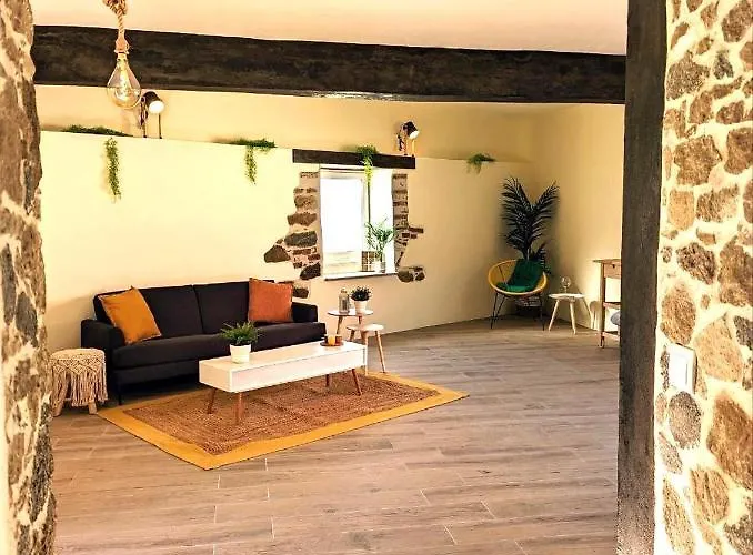 Ferienhaus Cozy 3 Bedroom - Close To *